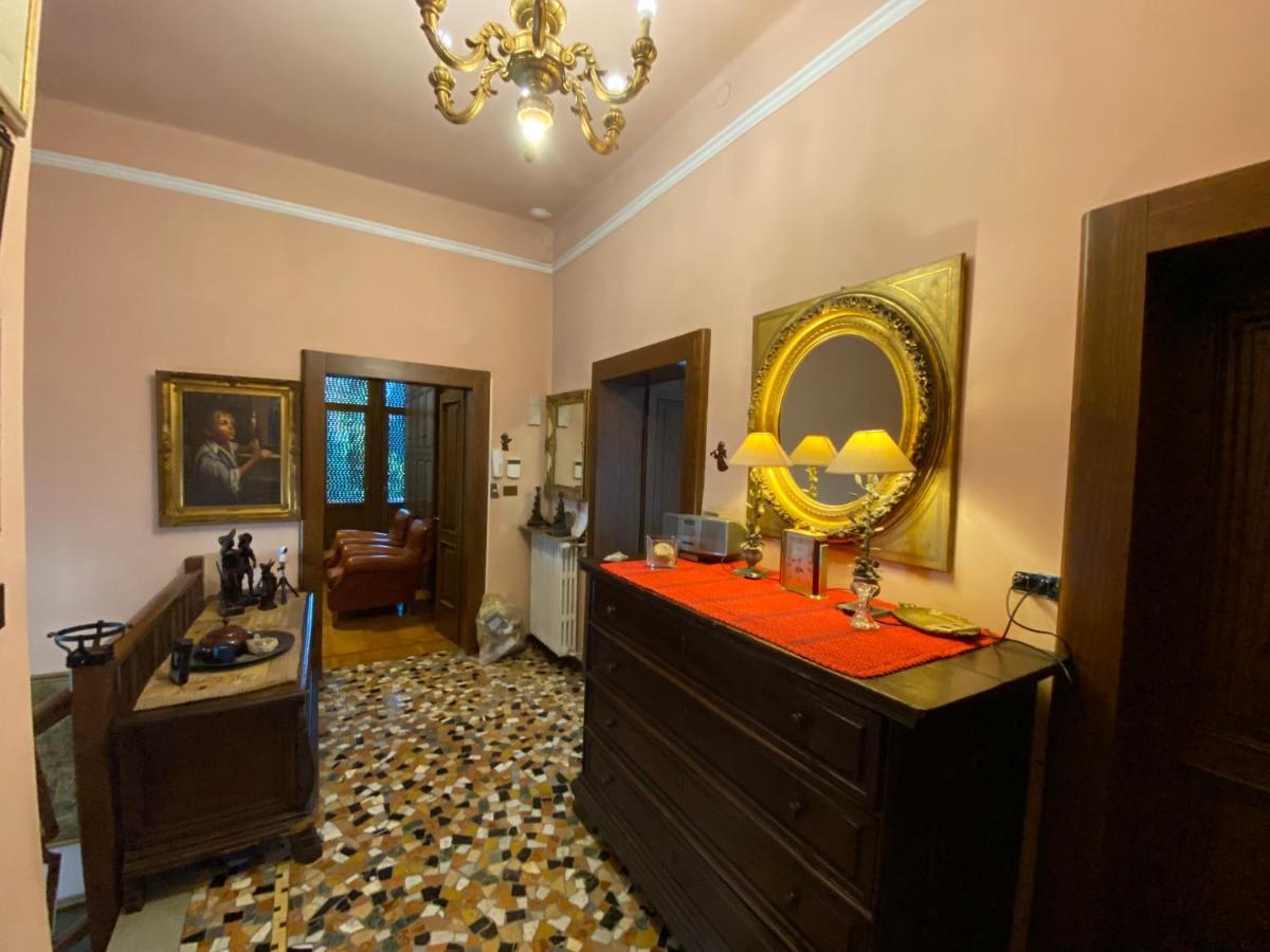Suitecastlelakeview 1 Bellano Exterior foto