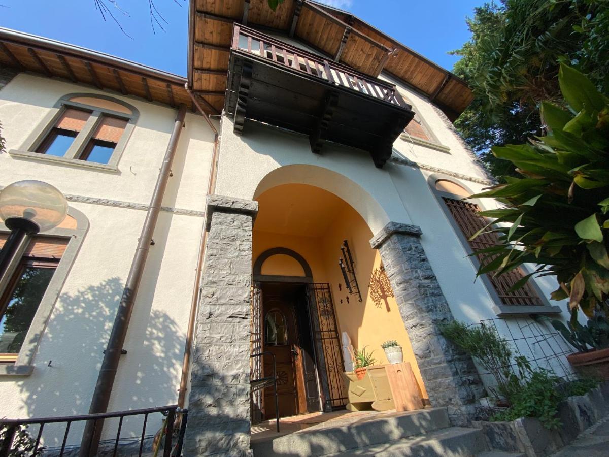 Suitecastlelakeview 1 Bellano Exterior foto