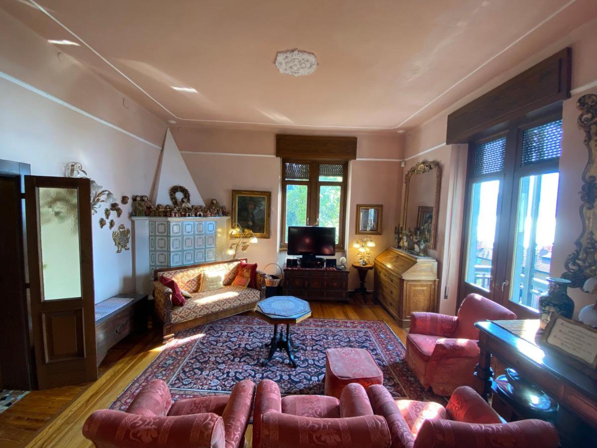 Suitecastlelakeview 1 Bellano Exterior foto